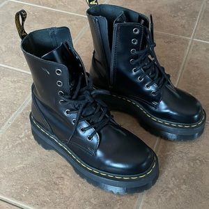 platform jadon doc marten boots